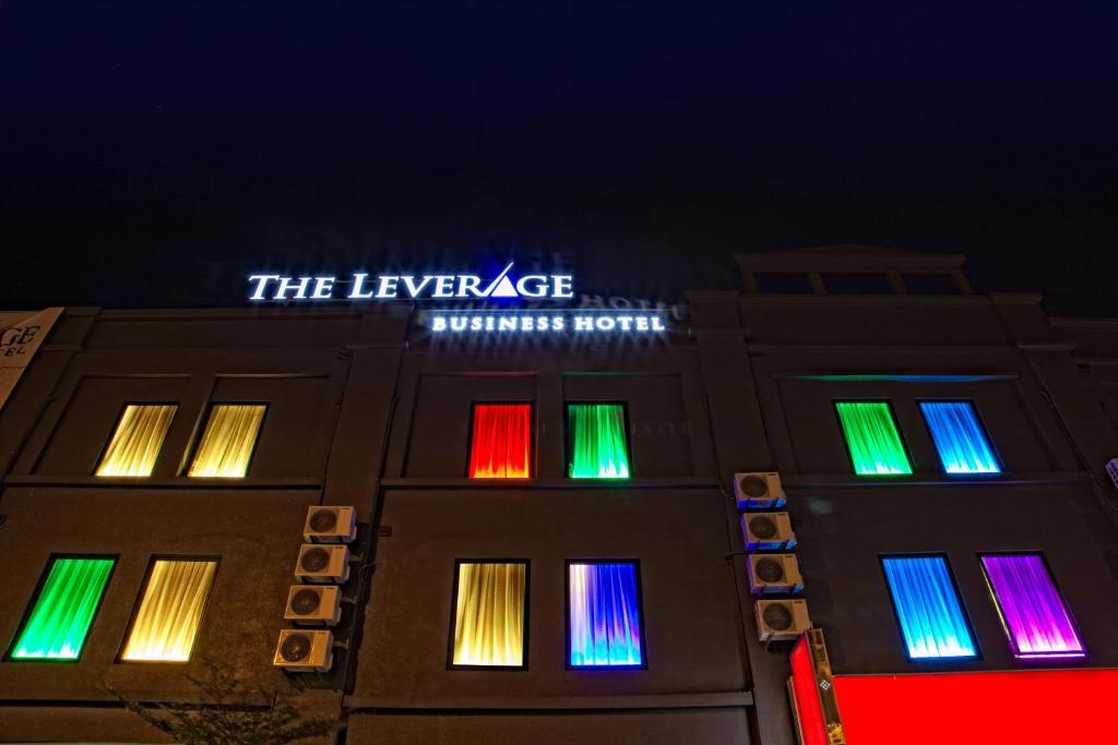 The Leverage Business Hotel - Rawang Buitenkant foto